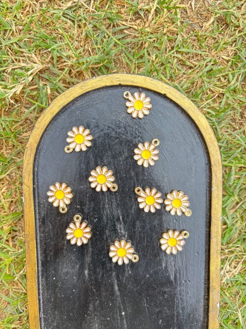Golden Daisy Flower Charm white