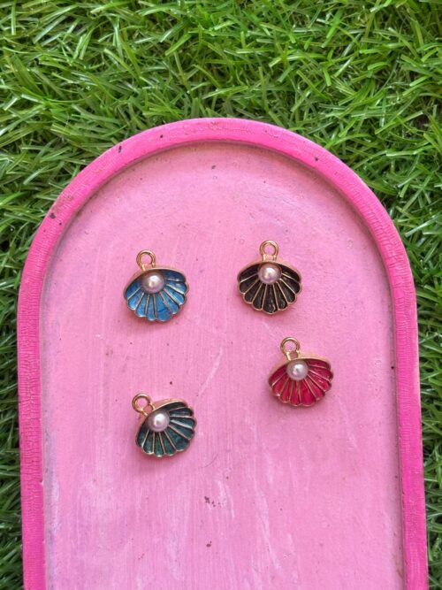 Sea Shell Alloy Charm