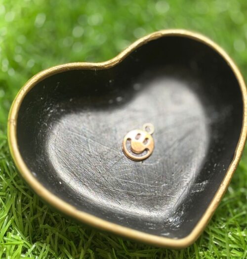 Cheerful Gold-Toned Smiley Face Charm (Single)