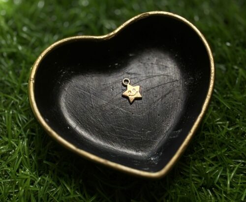 Cheerful Gold-Toned Star with Smiley Face Charm (Single)