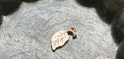 1 Piece Delicate Leaf Charm