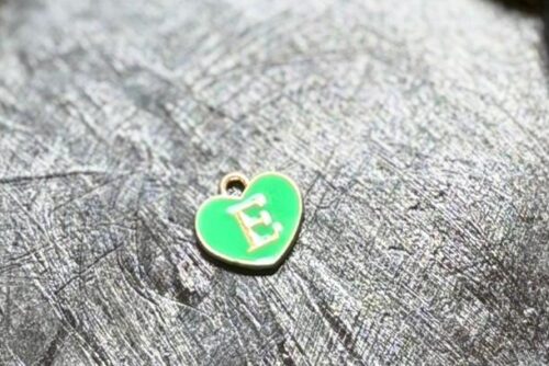 1 Piece Letter "E" Heart Charm