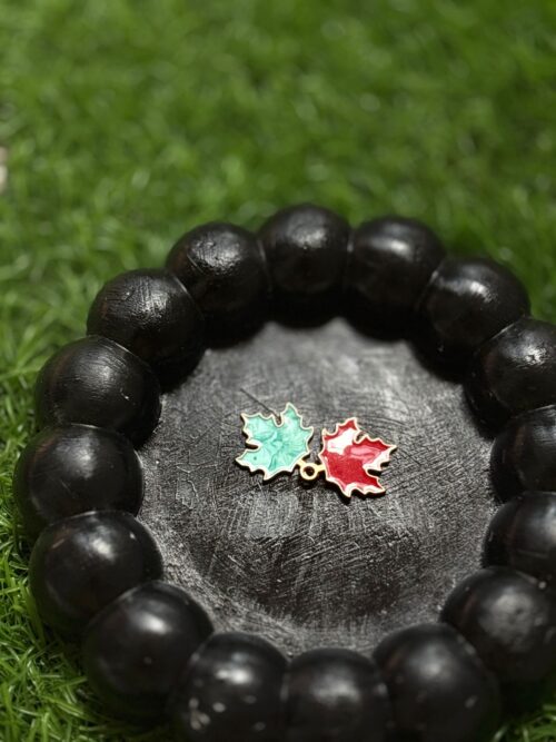 Resin Leave Charm