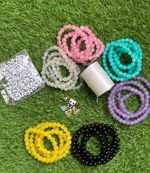 Deal 1000 | 4 strands of glass beads | 2 strands of crack beads | alphabet beads || elastic | magnet heart | 4 pcs random charms